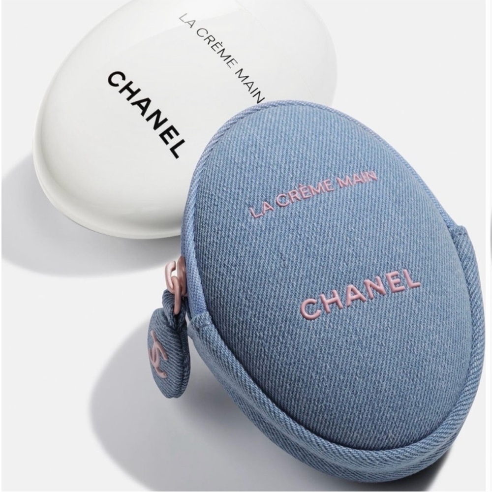 Limited Edition Denim CHANEL La Crème Main